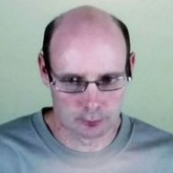 Son père le chauve