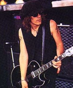 Izzy+Stradlin.jpg