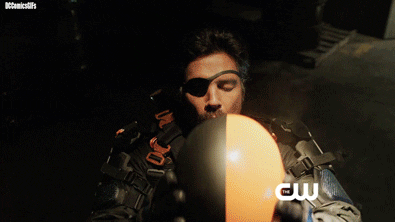 pQ5omuGjq4HUA.gif