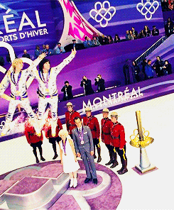 tumblr_mgdxm62GA31qcp29wo2_r1_250.gif