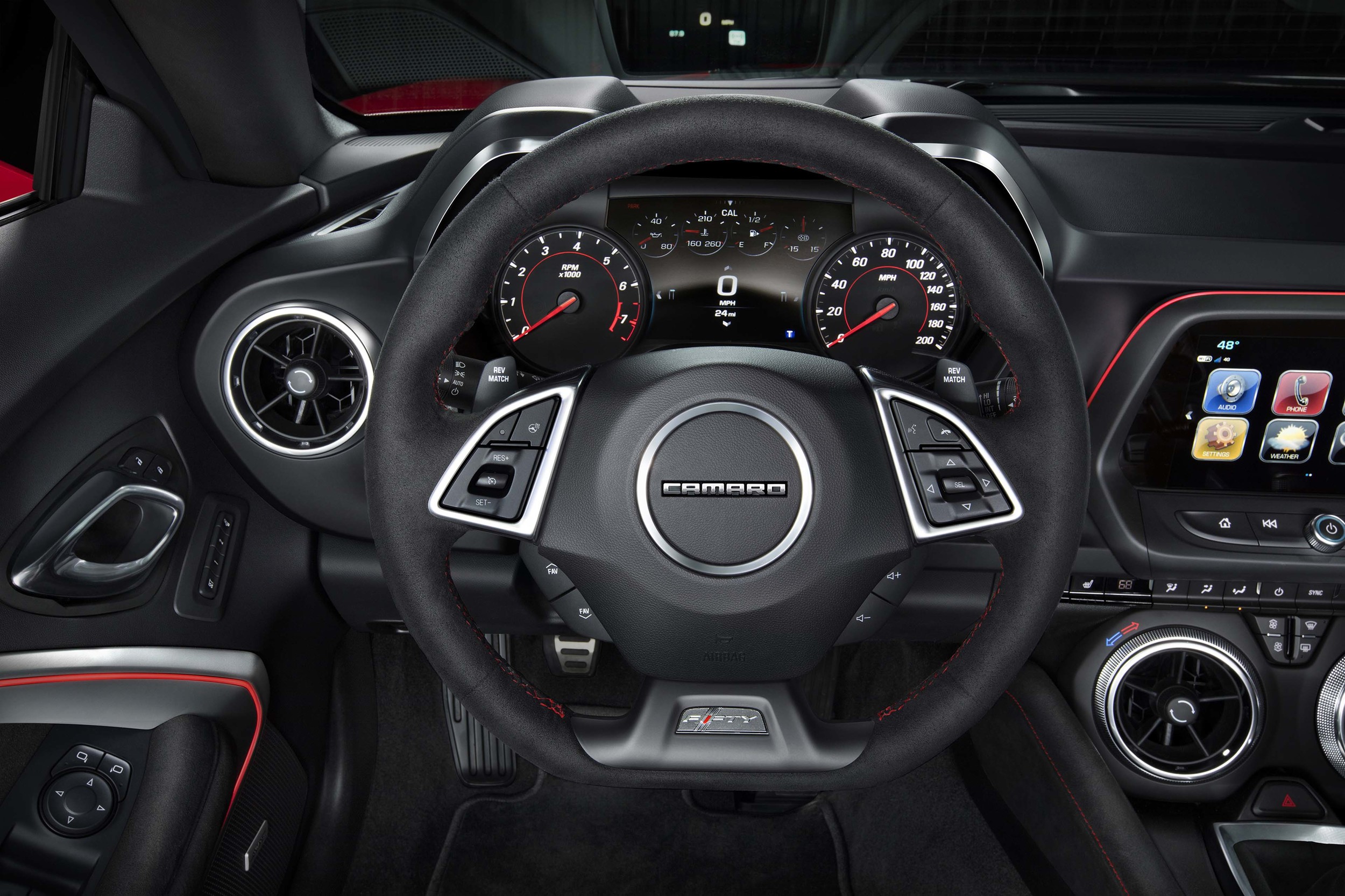 2017_chevrolet_camaro_zl1_08.jpg